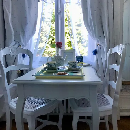 La Gloriette Bed & Breakfast *